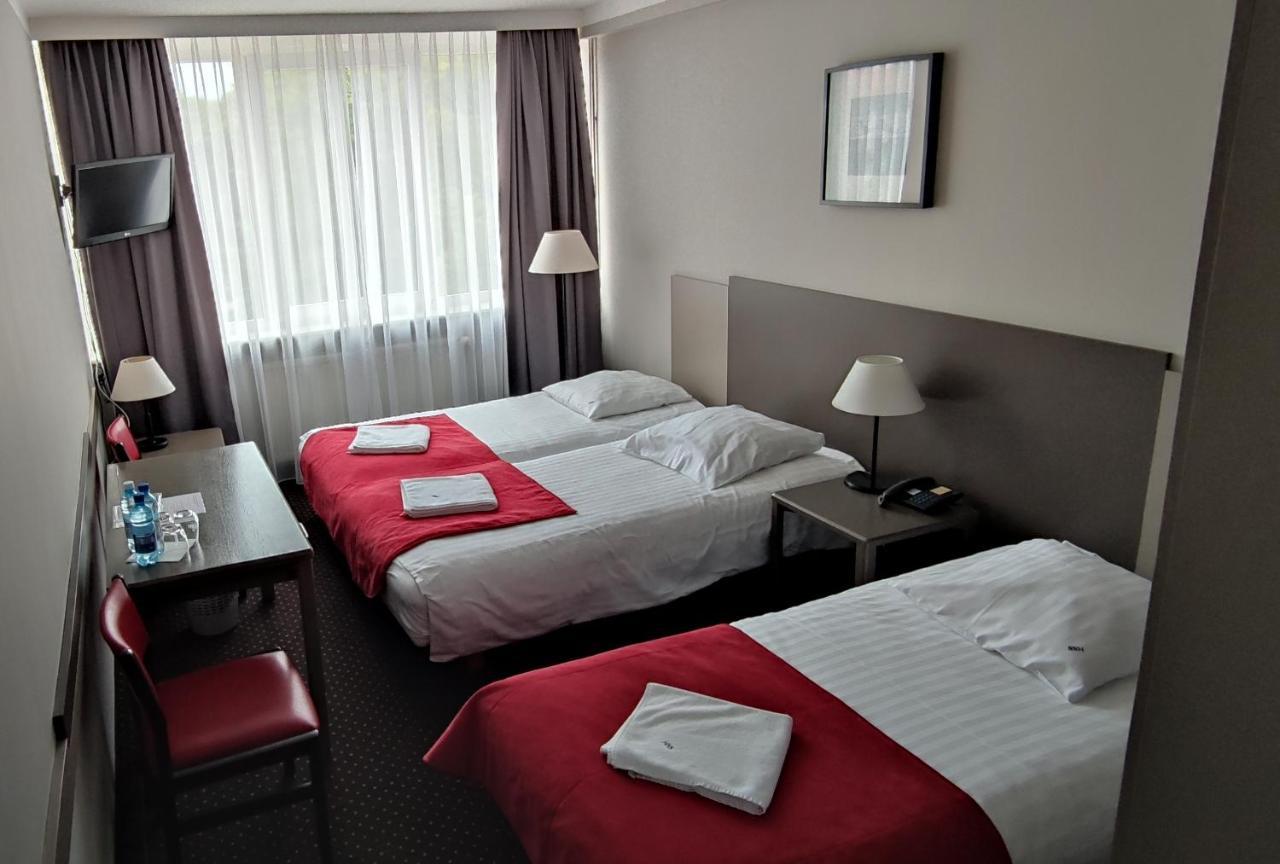 Hotel New Skanpol Колобжег Экстерьер фото