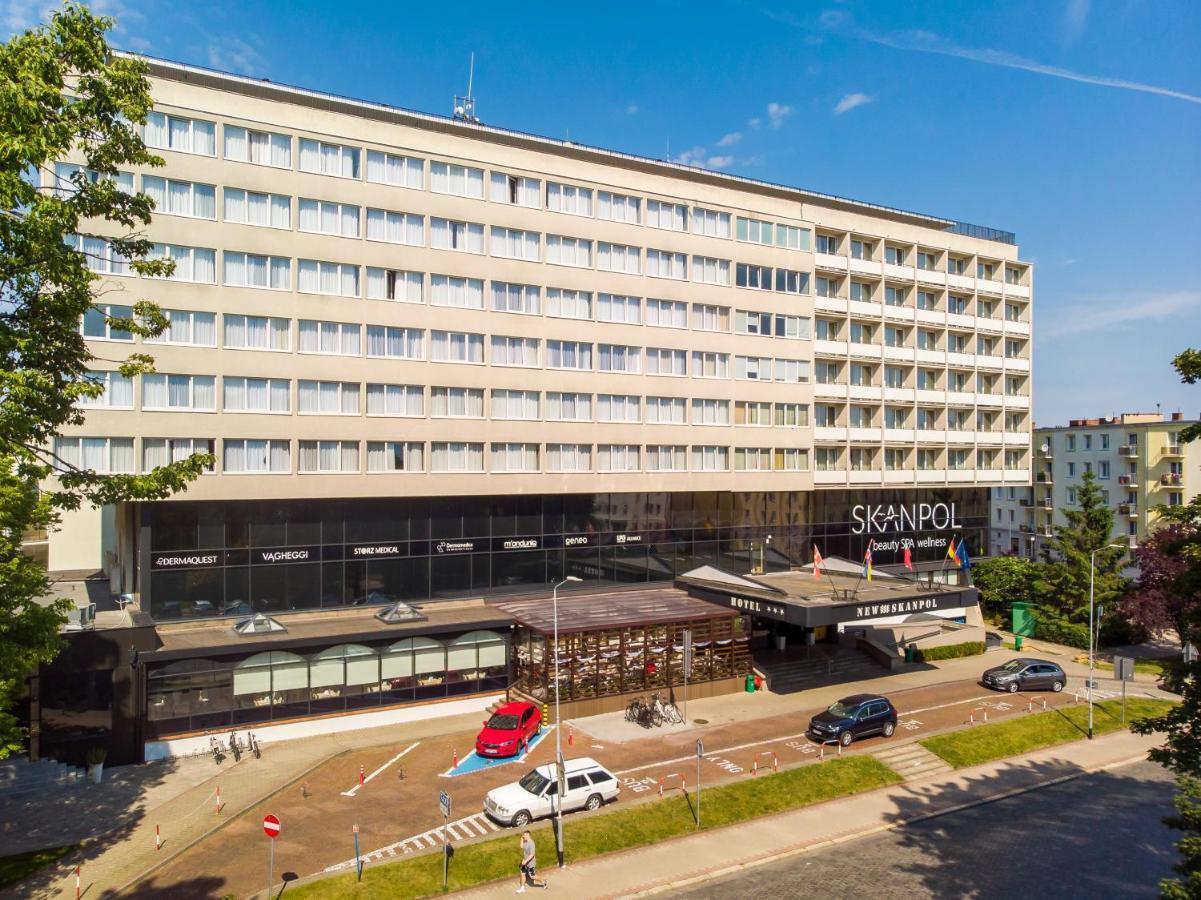 Hotel New Skanpol Колобжег Экстерьер фото