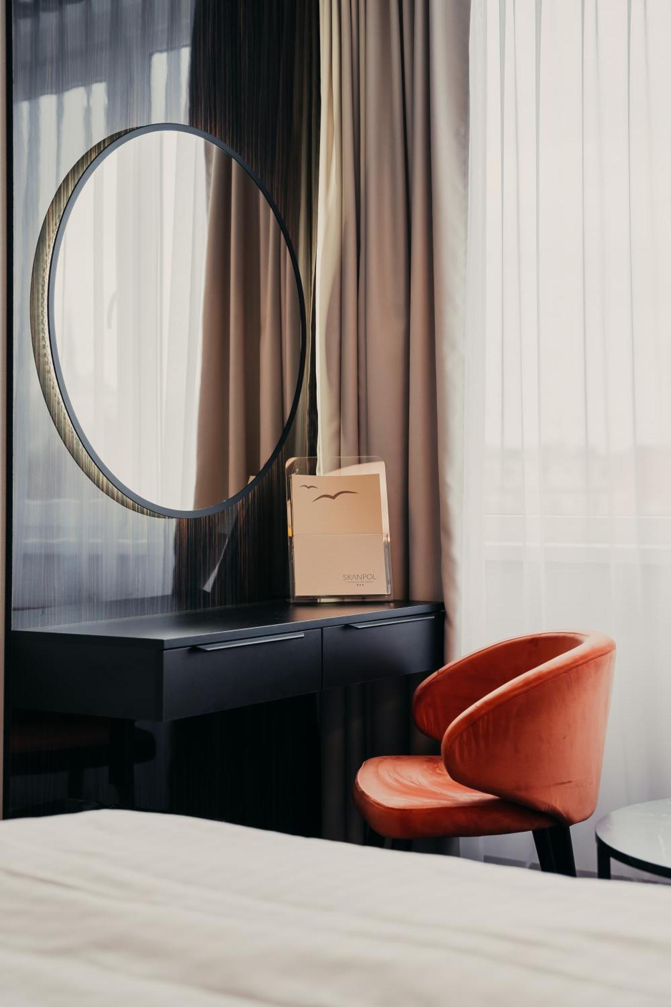 Hotel New Skanpol Колобжег Экстерьер фото