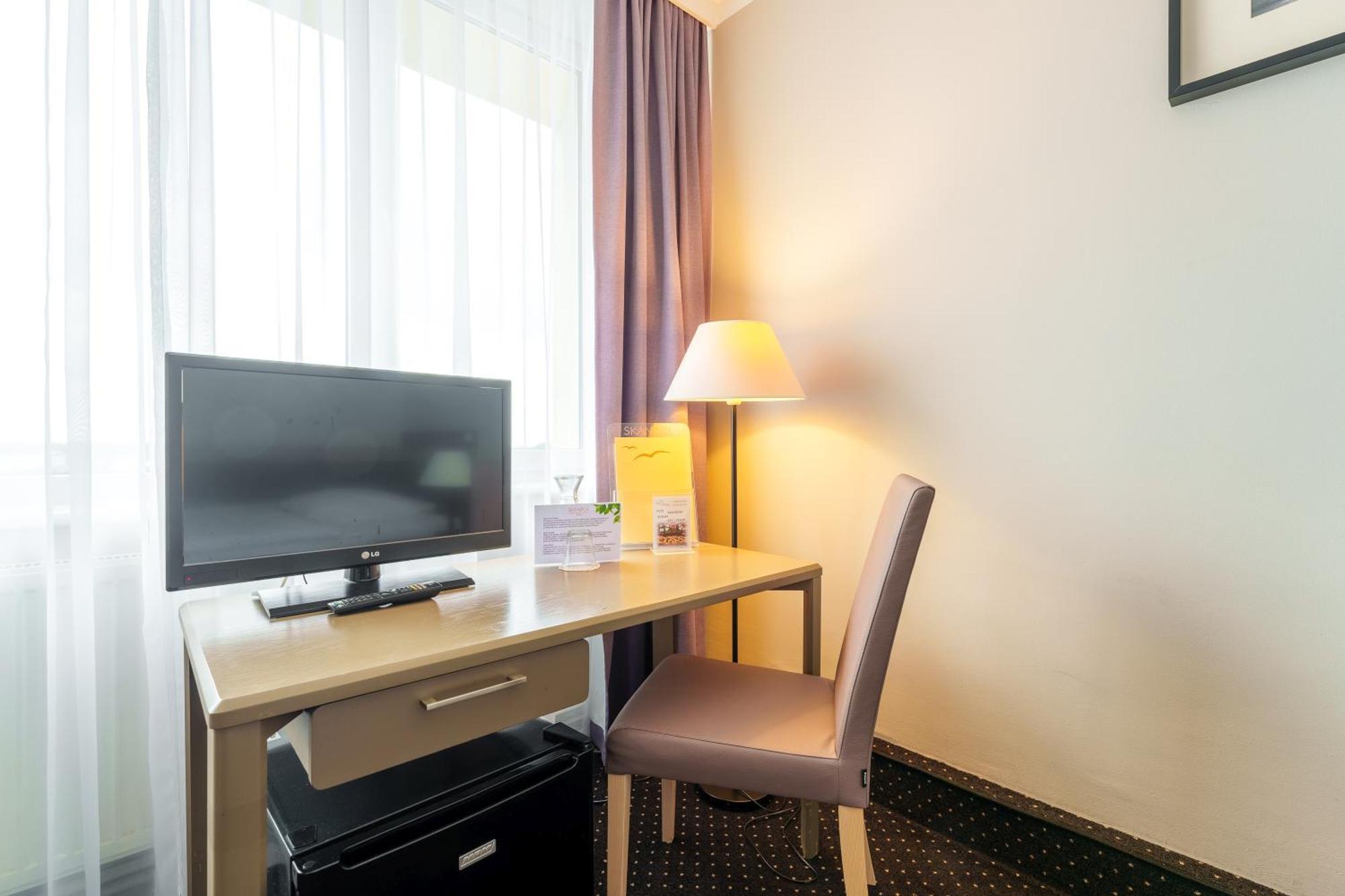 Hotel New Skanpol Колобжег Экстерьер фото