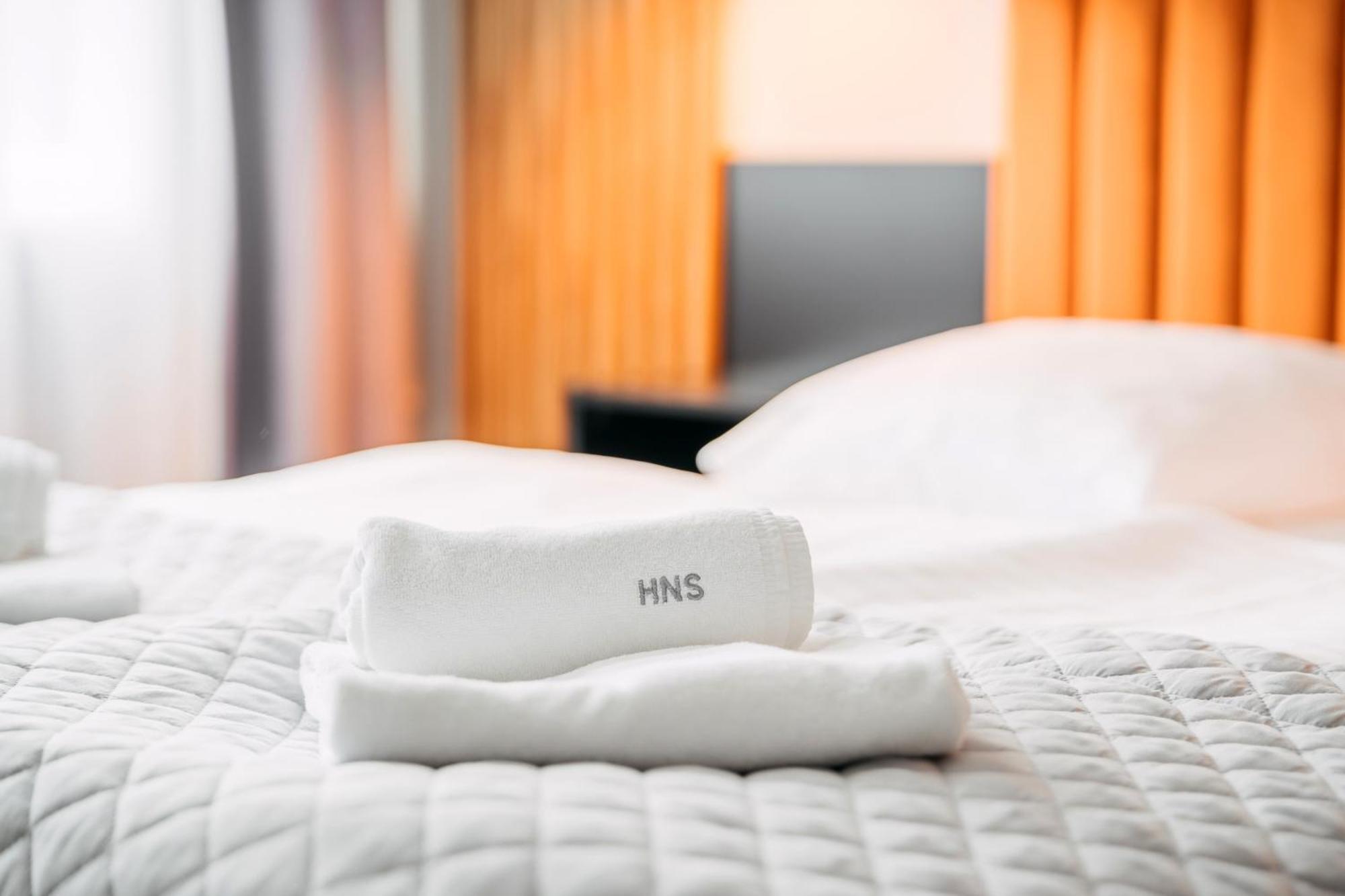Hotel New Skanpol Колобжег Экстерьер фото